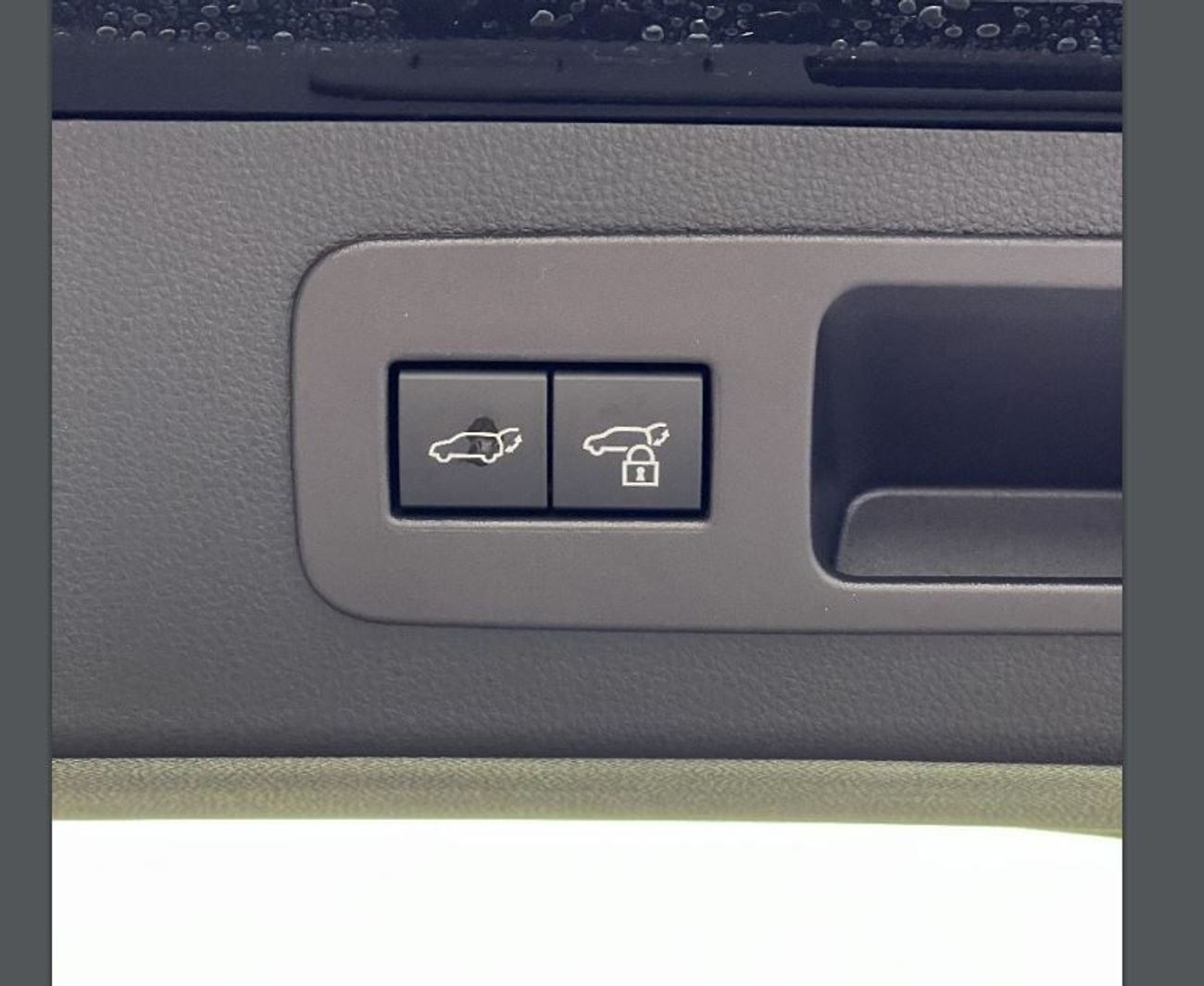 Lexus LX 500 Twin Turbo 3.3L Signature Full Option 7 Seats