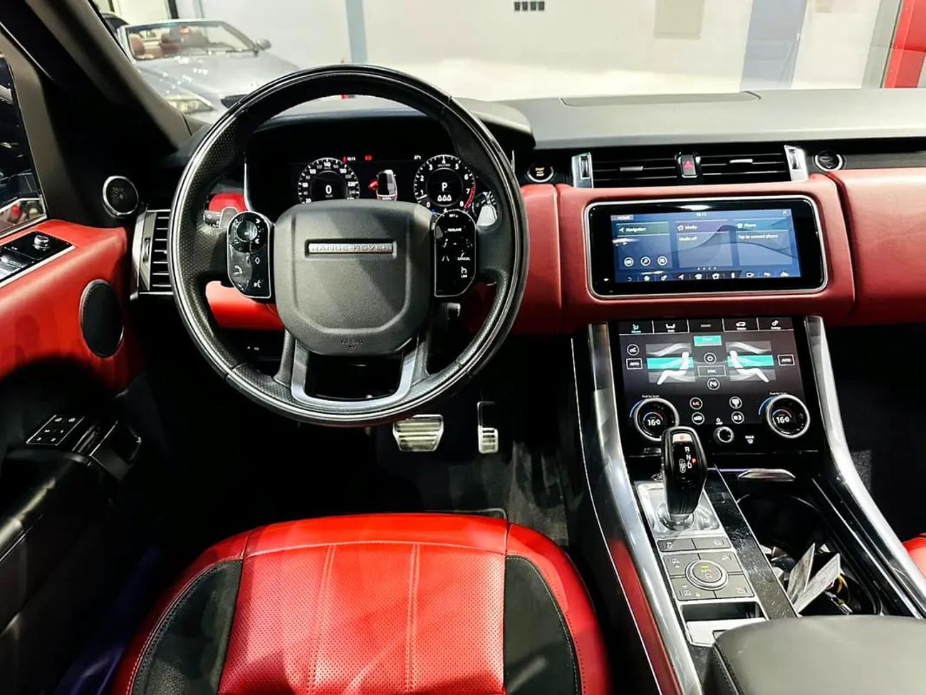 Land Rover Range Rover Sport Autobiography Dynamic P525 5.0L RANGE ROVER SPORTS V8 SUPERCHARGED P525 HSE GCC UNDER AGENCY WARRANT