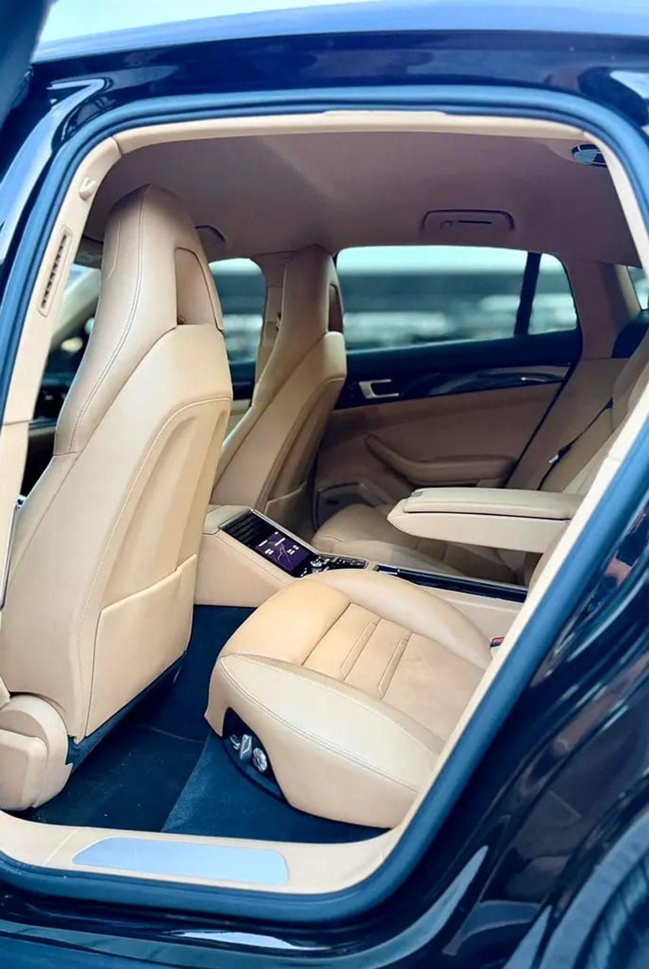Porsche Panamera 4