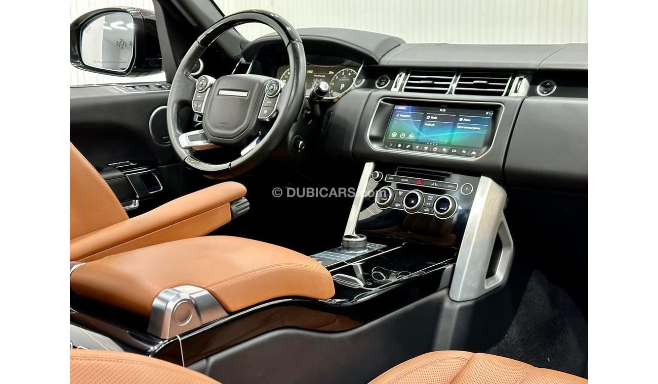 Land Rover Range Rover 2017 Range Rover Vogue SE Supercharged V8, Warranty, Full Range Rover Service History, GCC