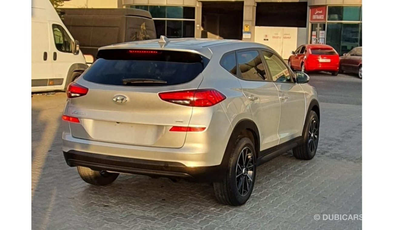 Hyundai Tucson SE - Full Option