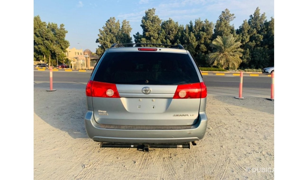 تويوتا سيينا 2010 Door Automatic For Urgent SALE Passing From RTA Dubai