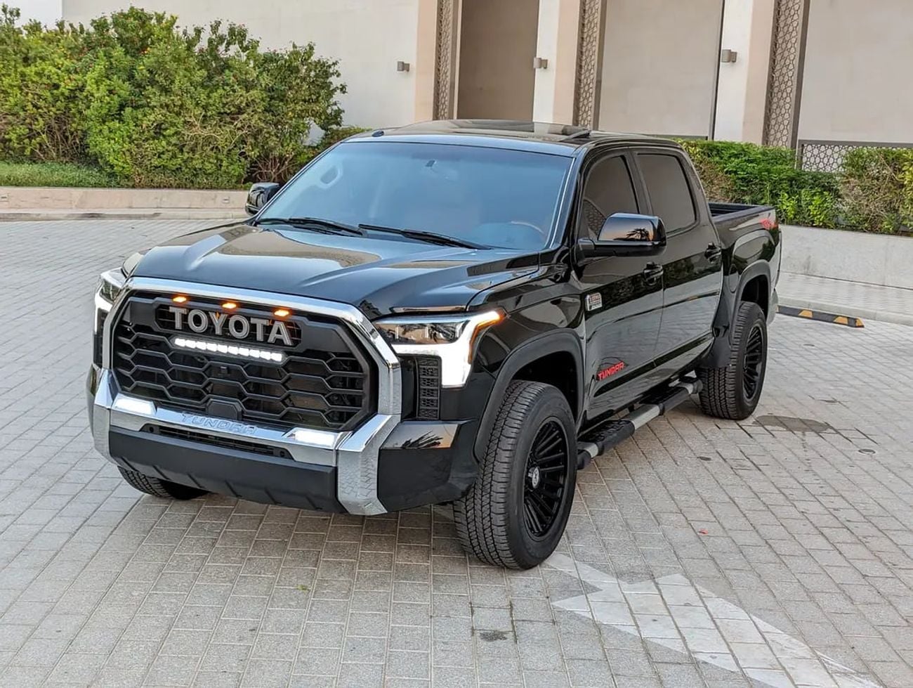 تويوتا تاندرا Crewmax 1794 Edition | GCC Specs Facelifted