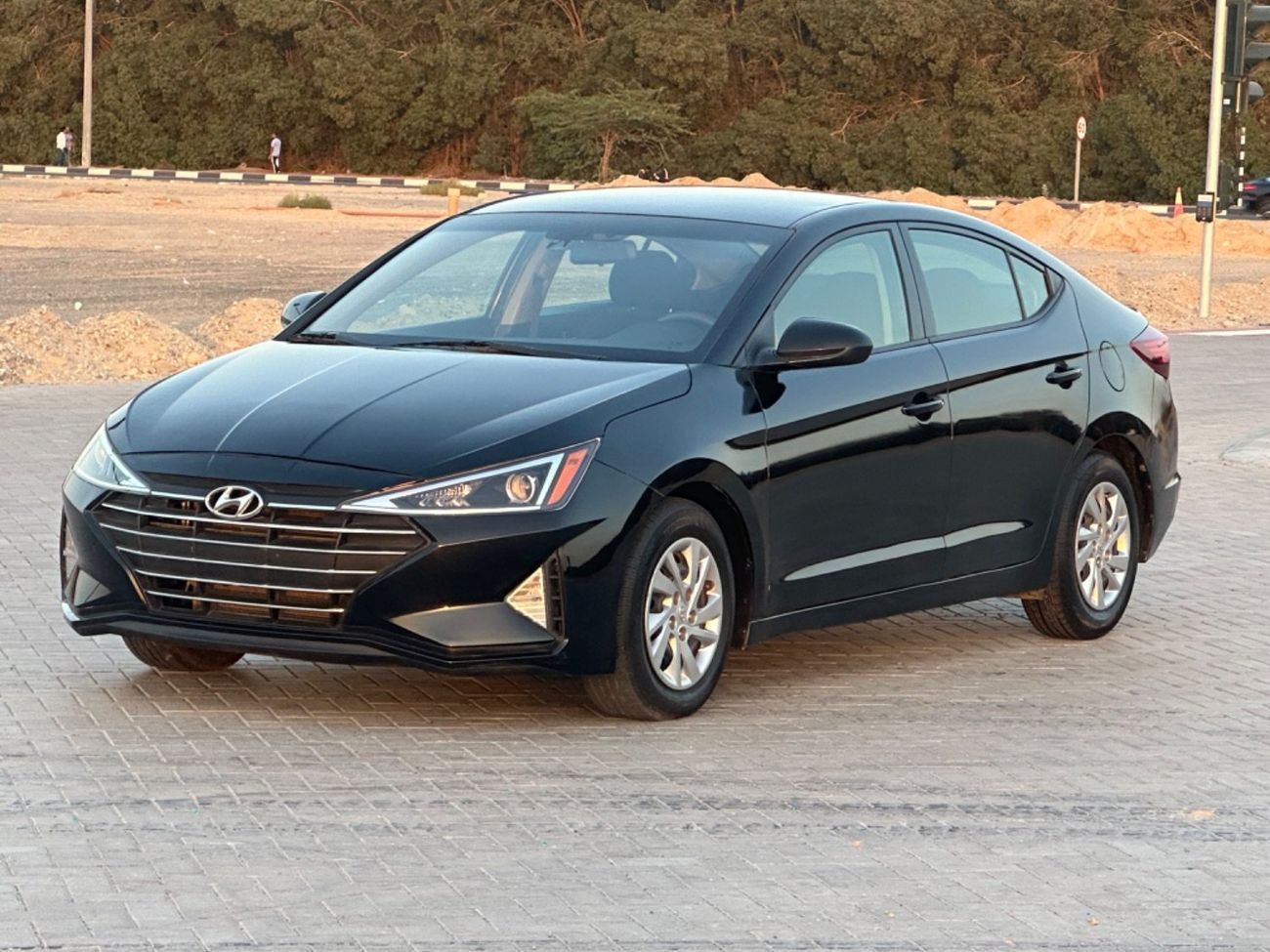 Hyundai Elantra GL 2.0L MODEL 2020 Car. PERFECT condition inside and outsidee