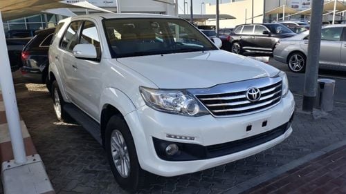 Toyota Fortuner 2015 Model Gulf specs  4 cylinders  4x4 low mileage  automatic gear