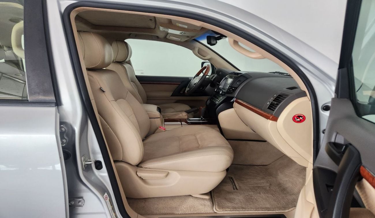 Toyota Land Cruiser GXR V6 4.0L-6CYL PERFECT CONDITION