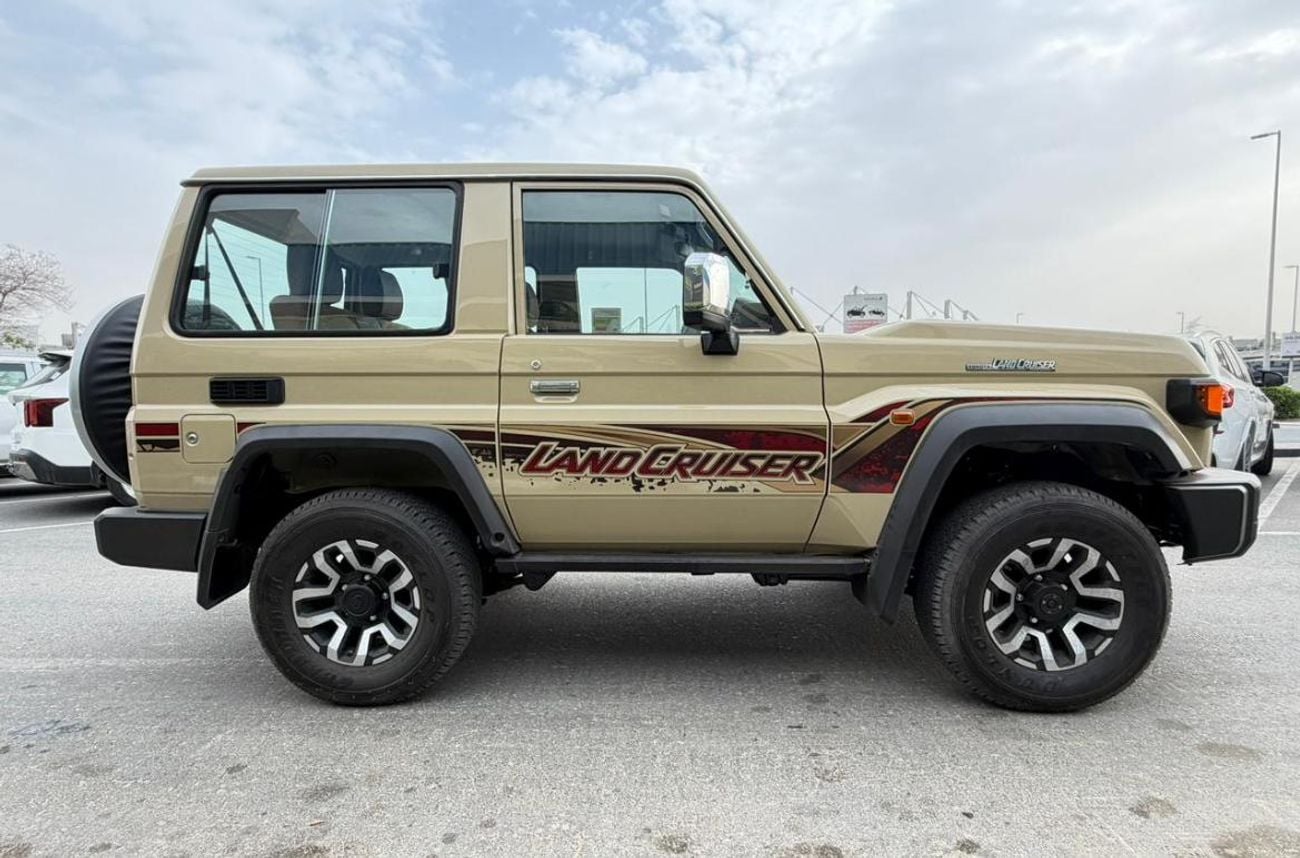 تويوتا لاند كروزر 70 TOYOTA LANDCRUISER LC71 MODEL 2026 4.0 PETROL ENIGINE WITH 6 CYLINDER OMAN SPECS