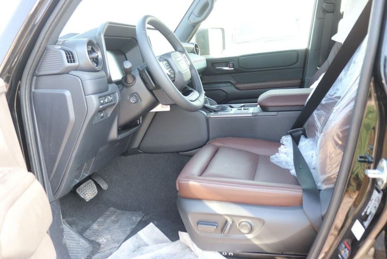 تويوتا برادو Adventure 2.4Turbo, Leather Seat, Sunroof, Push Start, Memory seat, Model 2025