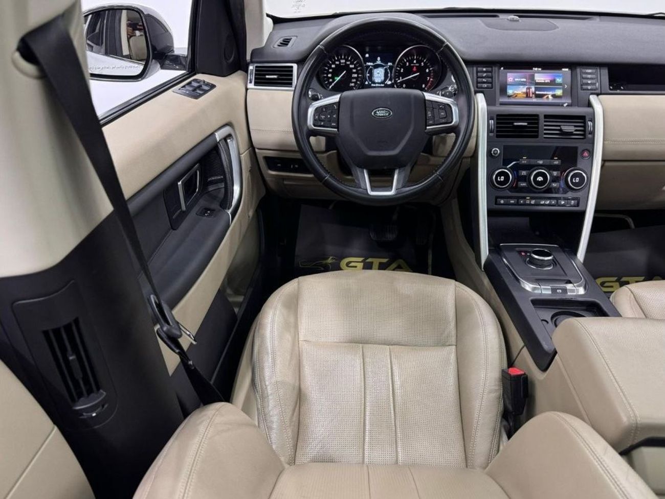 لاند روفر دسكفري سبورت P250 HSE 2019 Land Rover Discovery Sport HSE, Warranty, Full Service History, Low Km, Excellent Cond