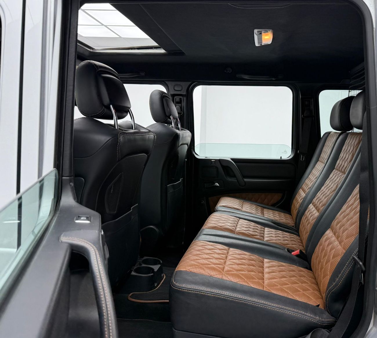 مرسيدس بنز G 63 AMG 2016 Mercedes-Benz G63 AMG, Mercedes Full Service History, Excellent Condition, GCC