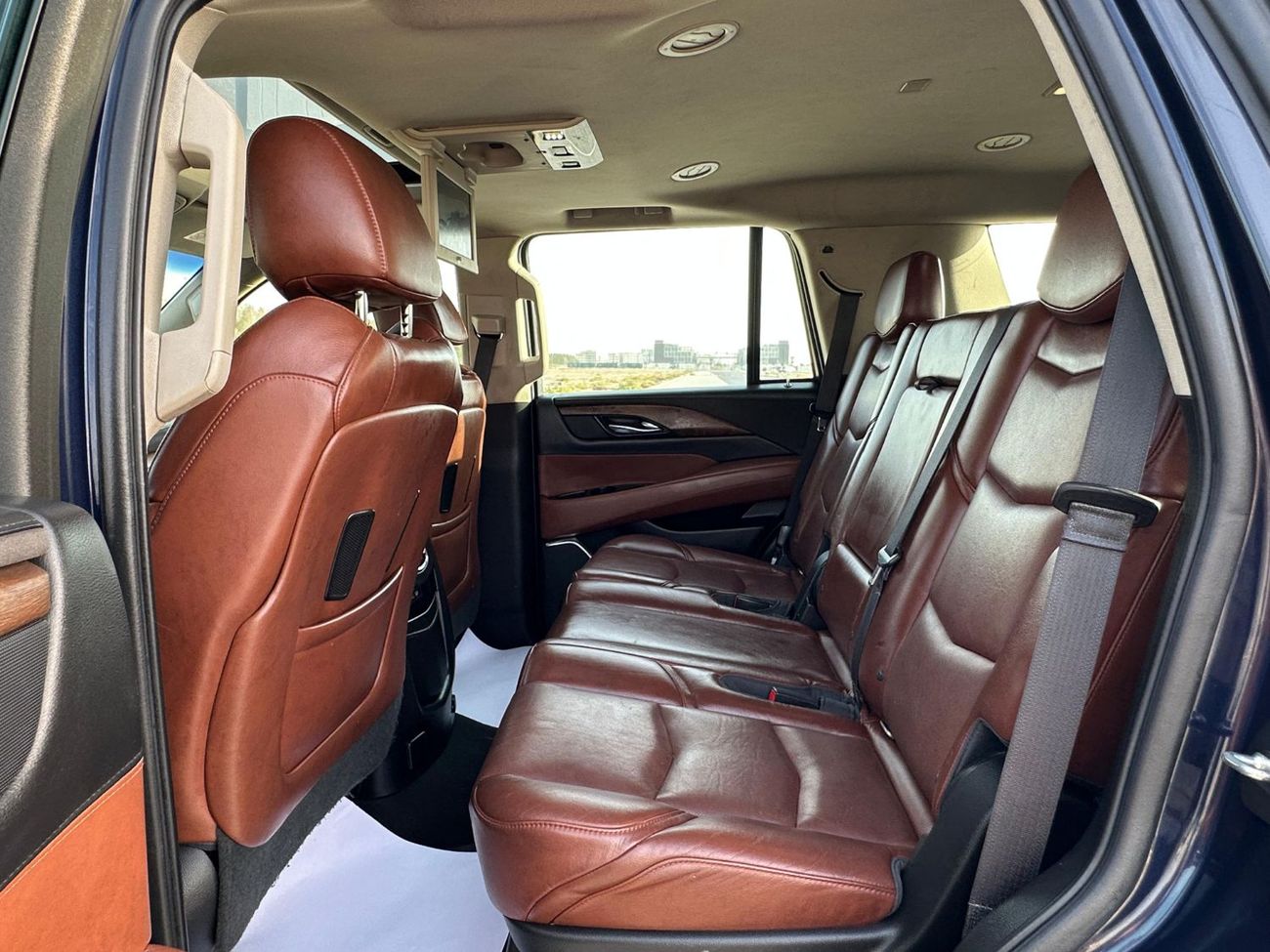 كاديلاك إسكالاد Platinum 6.2L