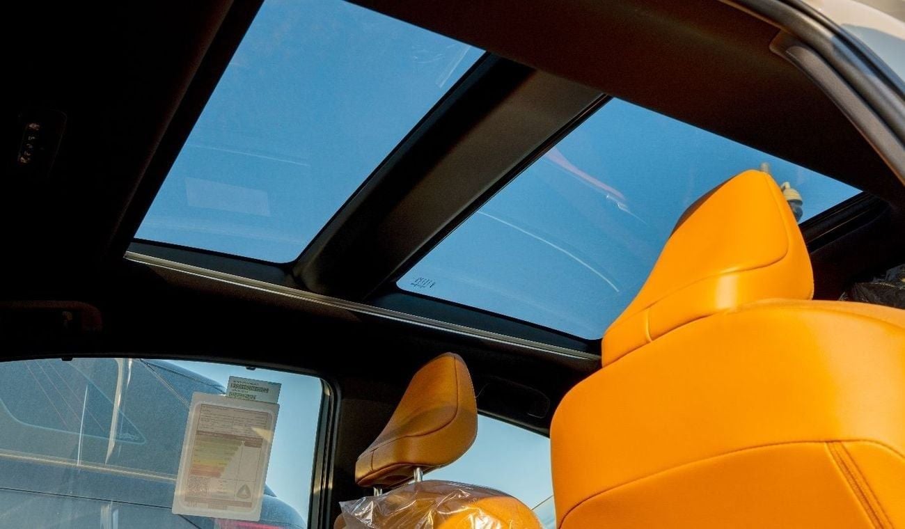 تويوتا كامري Toyota Camry Lumiere 2.5L HEV Full option - GCC (Export Price)