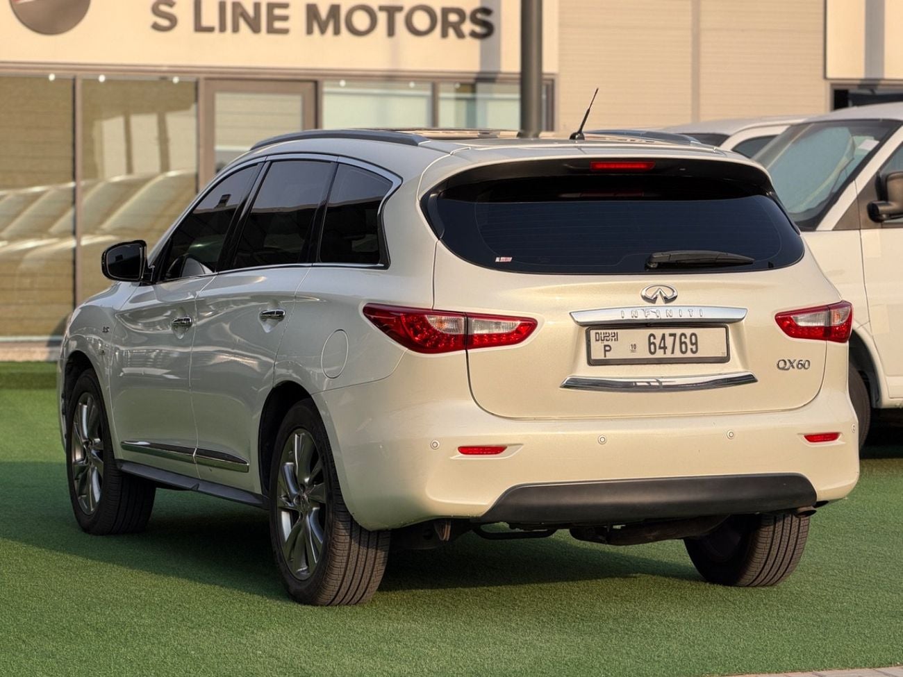 Infiniti QX60 PREMIUM