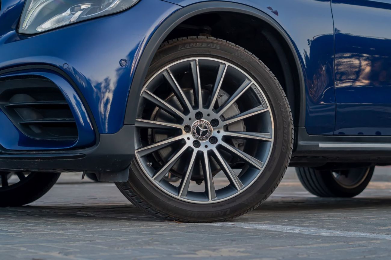 Mercedes-Benz GLC 300 Coupe AMG 2.0L