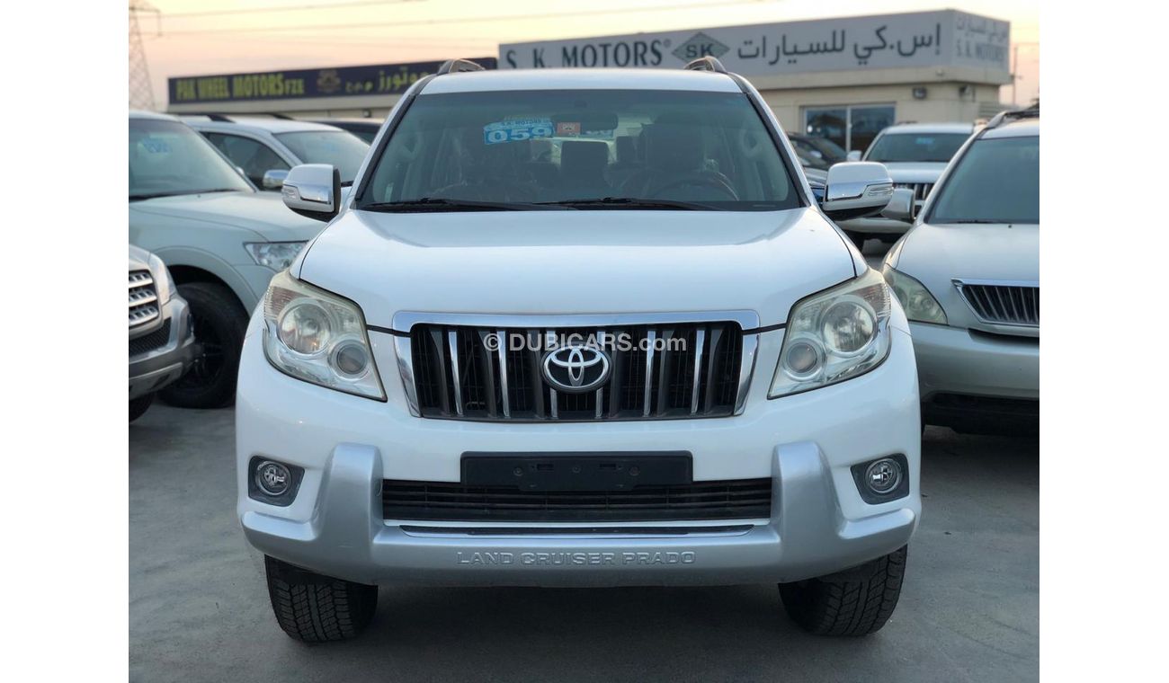 Toyota Prado 4000 CC Petrol, DVD, Headrest DVD's, Push Start Button, LOT-33026