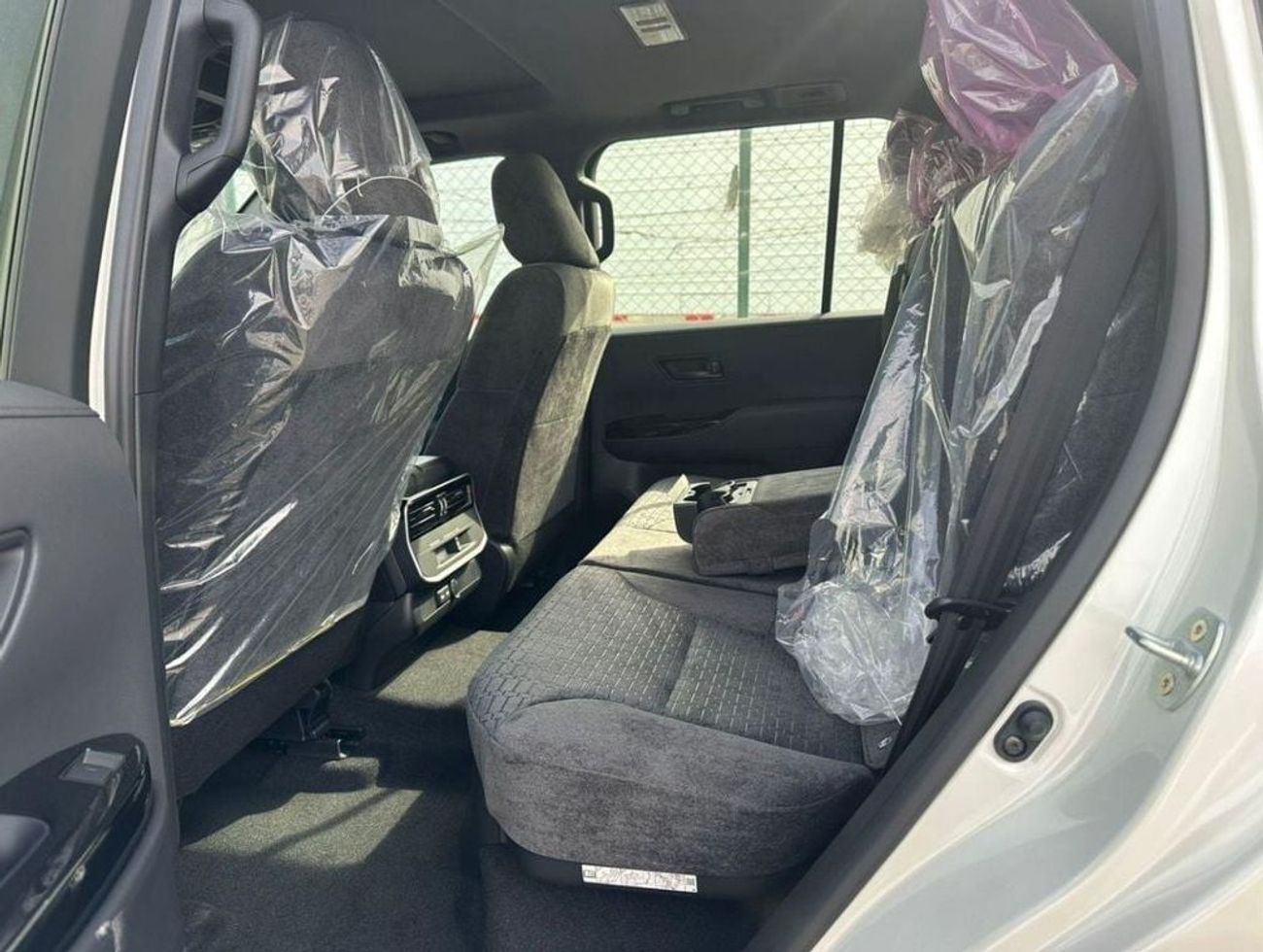 Toyota Land Cruiser 2025 Toyota Land Cruiser GXR AX 3.5L Twin Turbo AT Petrol