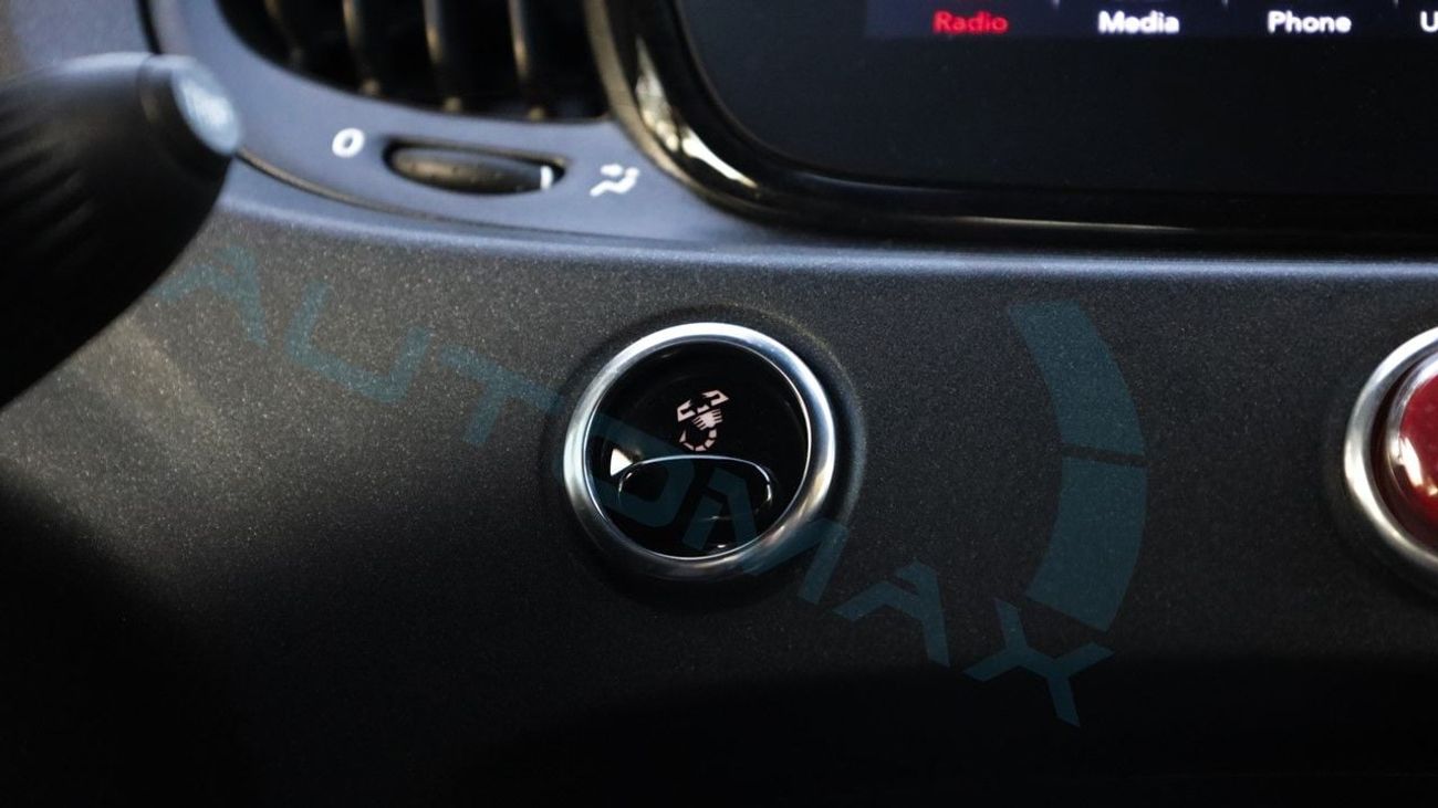 أبارث 695 Cabrio Turismo 1.4T GCC 38200Km 2023 With 2 years Or 120,000 Km Warranty @Official Dealer