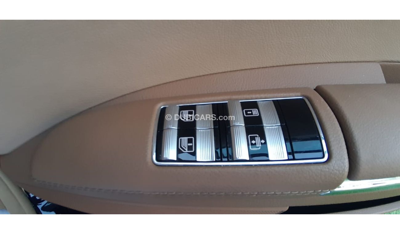 مرسيدس بنز S 350 خليجى - بانوراما - شاشة - كاميراخلفية - أبواب شفط - مرايا كهربائية - رنجات - حساسات - أنوار ضباب