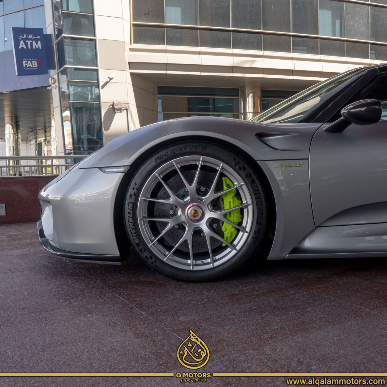 Porsche 918 Spyder Std 4.6L 2015 PORSCHE 918 SPYDER WEISSACH DONE ONLY 8000KM