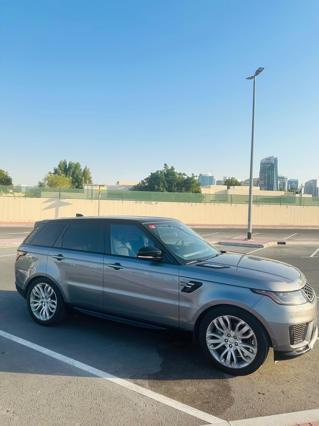 لاند روفر رينج روفر سبورت HSE Dynamic 5.0L (520 HP)