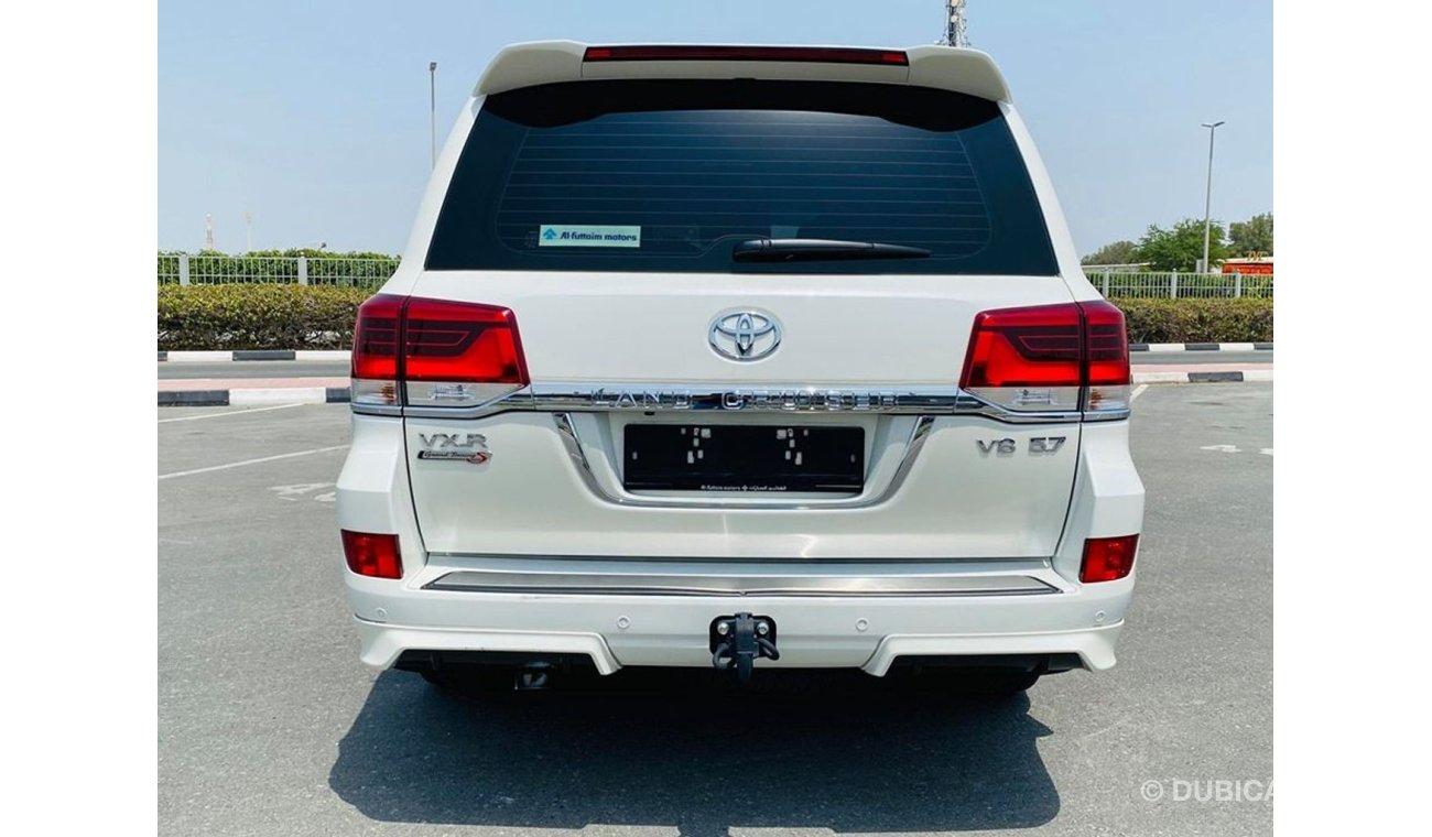 Toyota Land Cruiser VXR