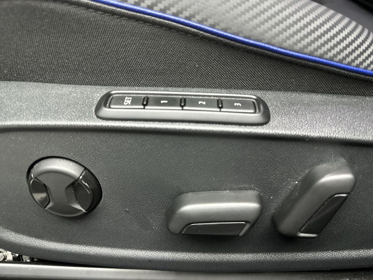 Volkswagen Golf R Golf R 2L | Performance Exhaust | 333 HP | 4Motion AWD | 7-Speed DSG