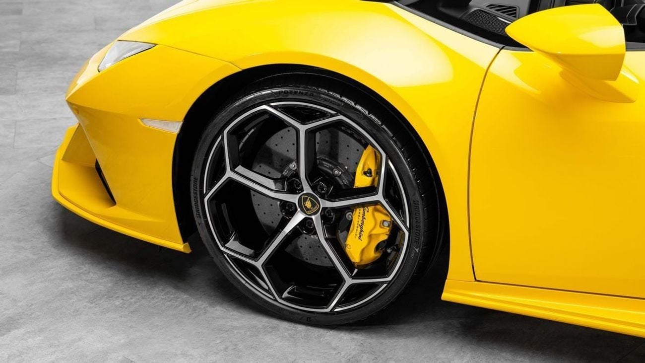 Lamborghini Huracan Evo Spyder - 2024 - GCC Specs - Under Warranty and Service Contract