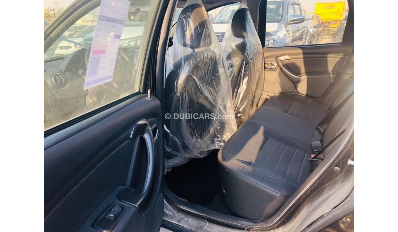 رينو داستر 2.0L LEATHER SEATS + DVD + REAR CAMERA + MP3 INTERFACE