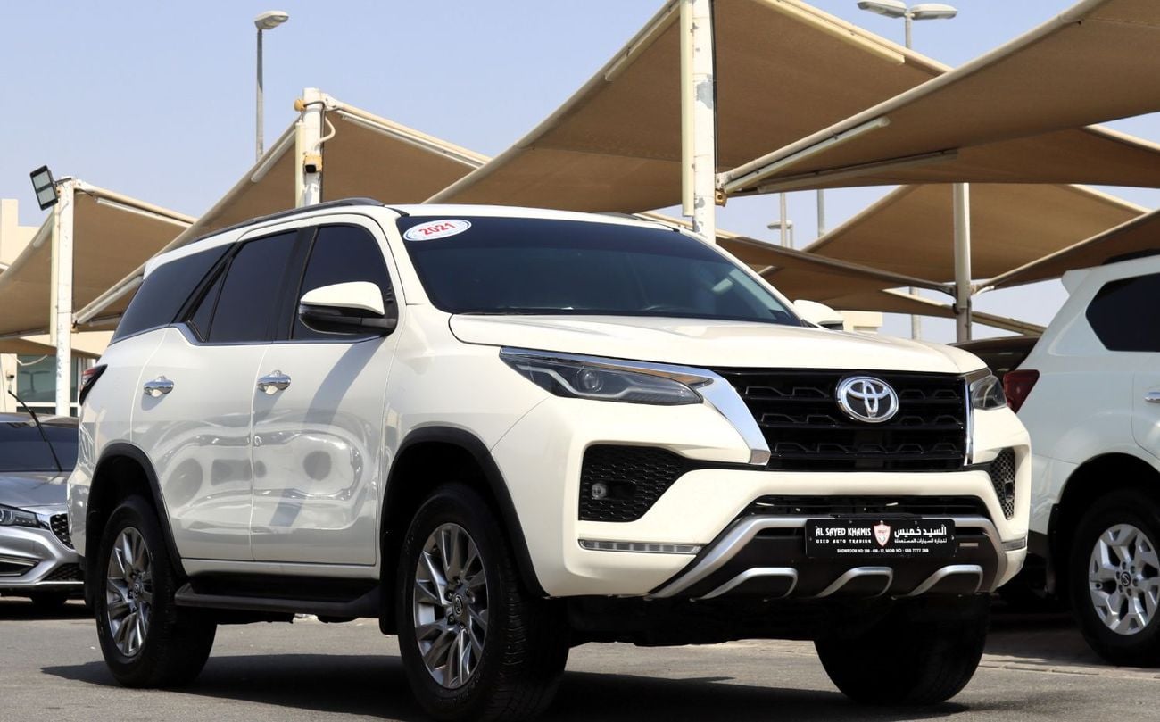 Toyota Fortuner VXR ACCIDENTS FREE - GCC - VXR - FULL OPTION - V6 - 4000 CC - PERFECT CONDITION INSIDE OUT