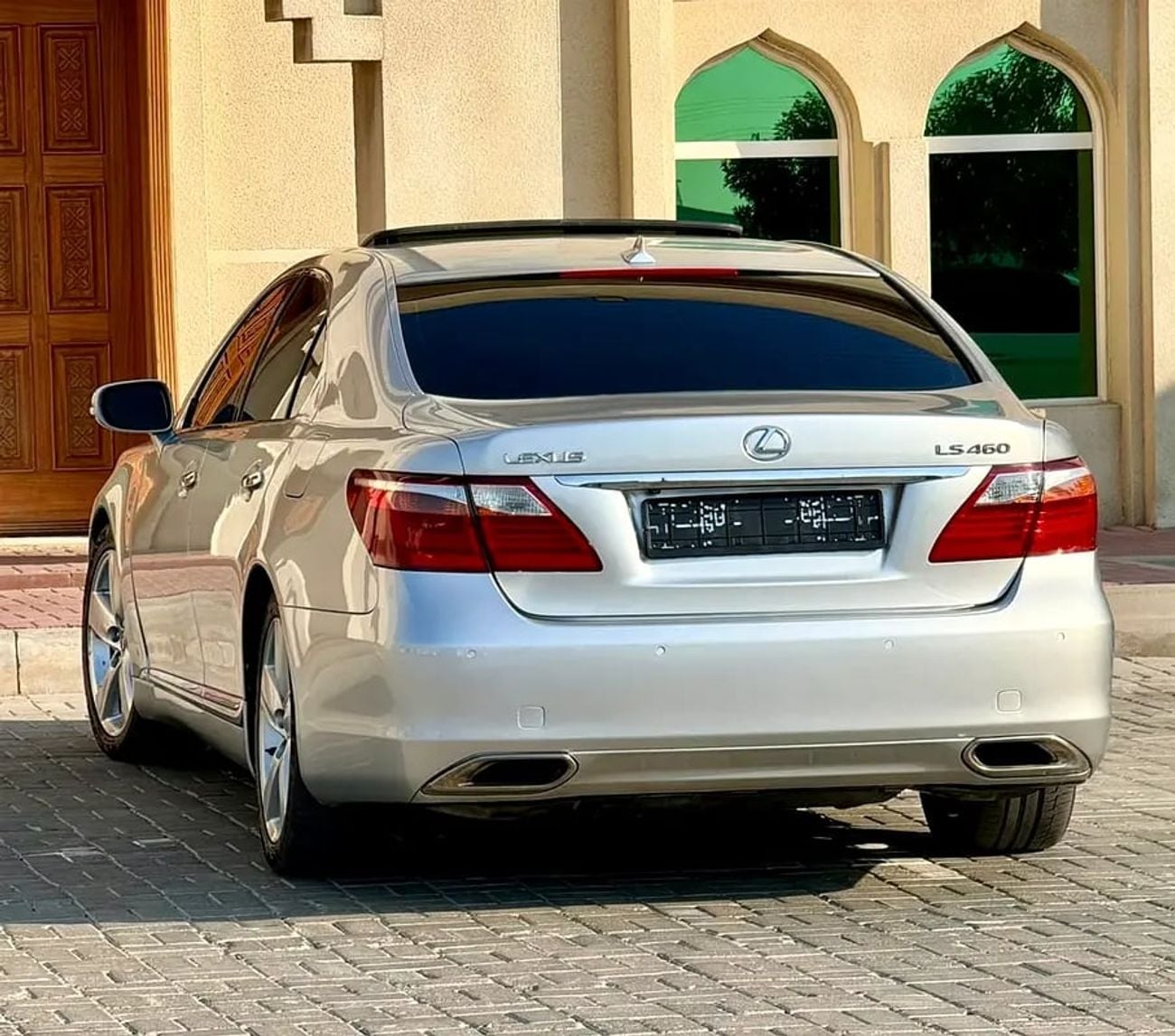 لكزس LS 460 LS 460 - Excellent Condition - American Specs