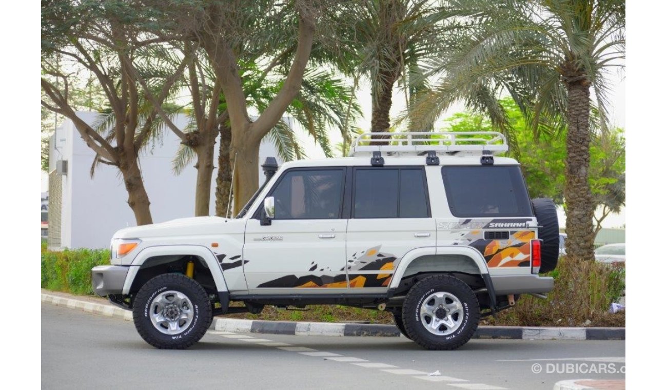 Toyota Land Cruiser 76 hardtop Diesel- Sahara Edition