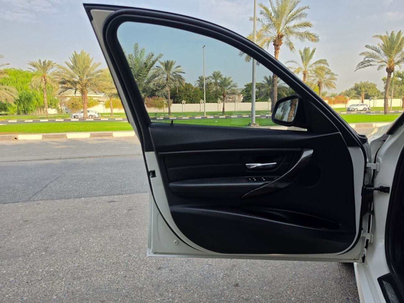 BMW 328i FULL OPTIONS
