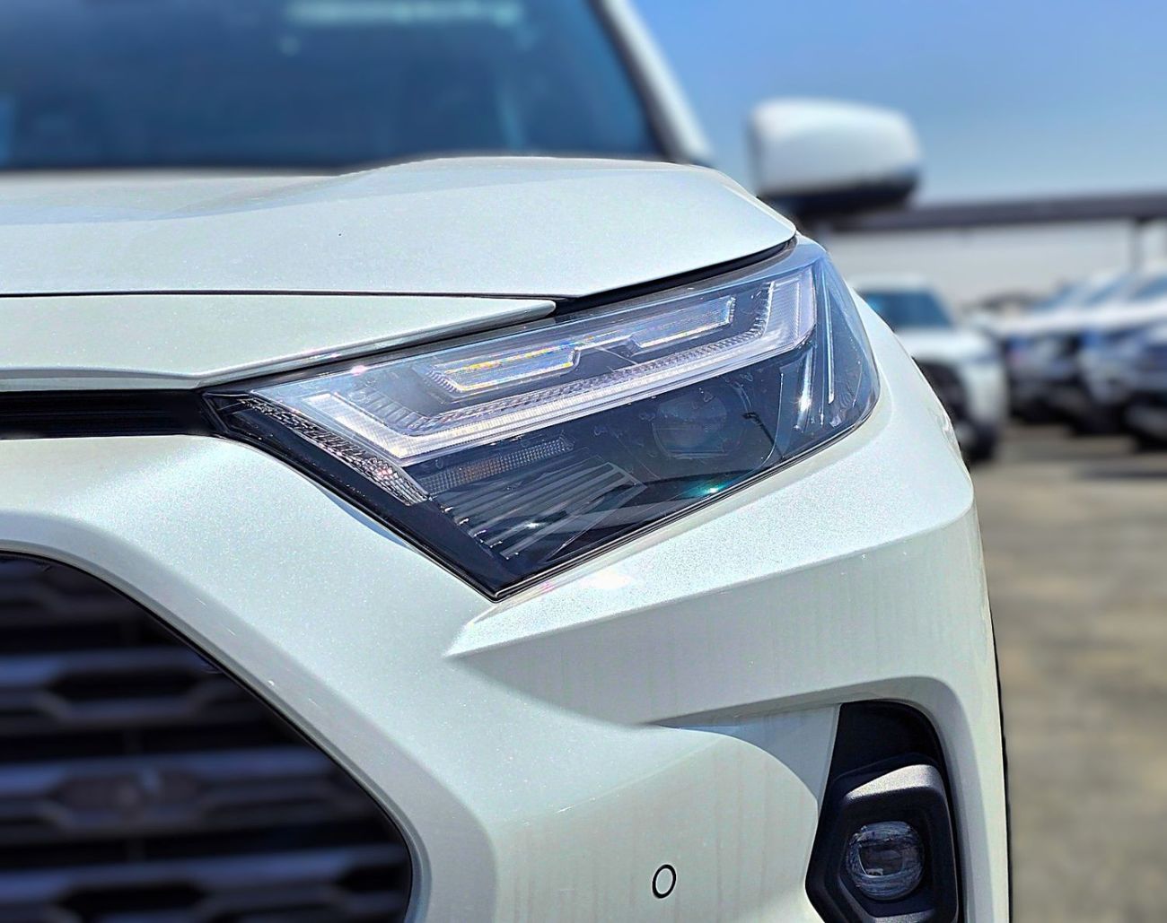 Toyota RAV4 TOYOTA RAV4 PETROL 2.0L - CHINESE SPECS- FULL OPTIONS - 4X2 - 2025 MODEL - WHITE INSIDE BLACK - CHIN