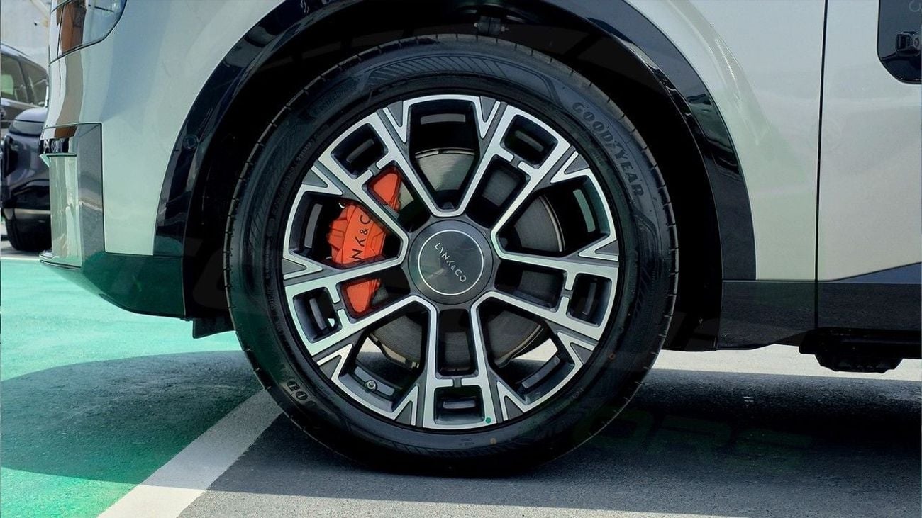 لينك أند كو 900 ( Only For Export ) 2025 Lynk & Co 900 EM-P Ultra 2.0T Plug-in Hybrid BRAND NEW