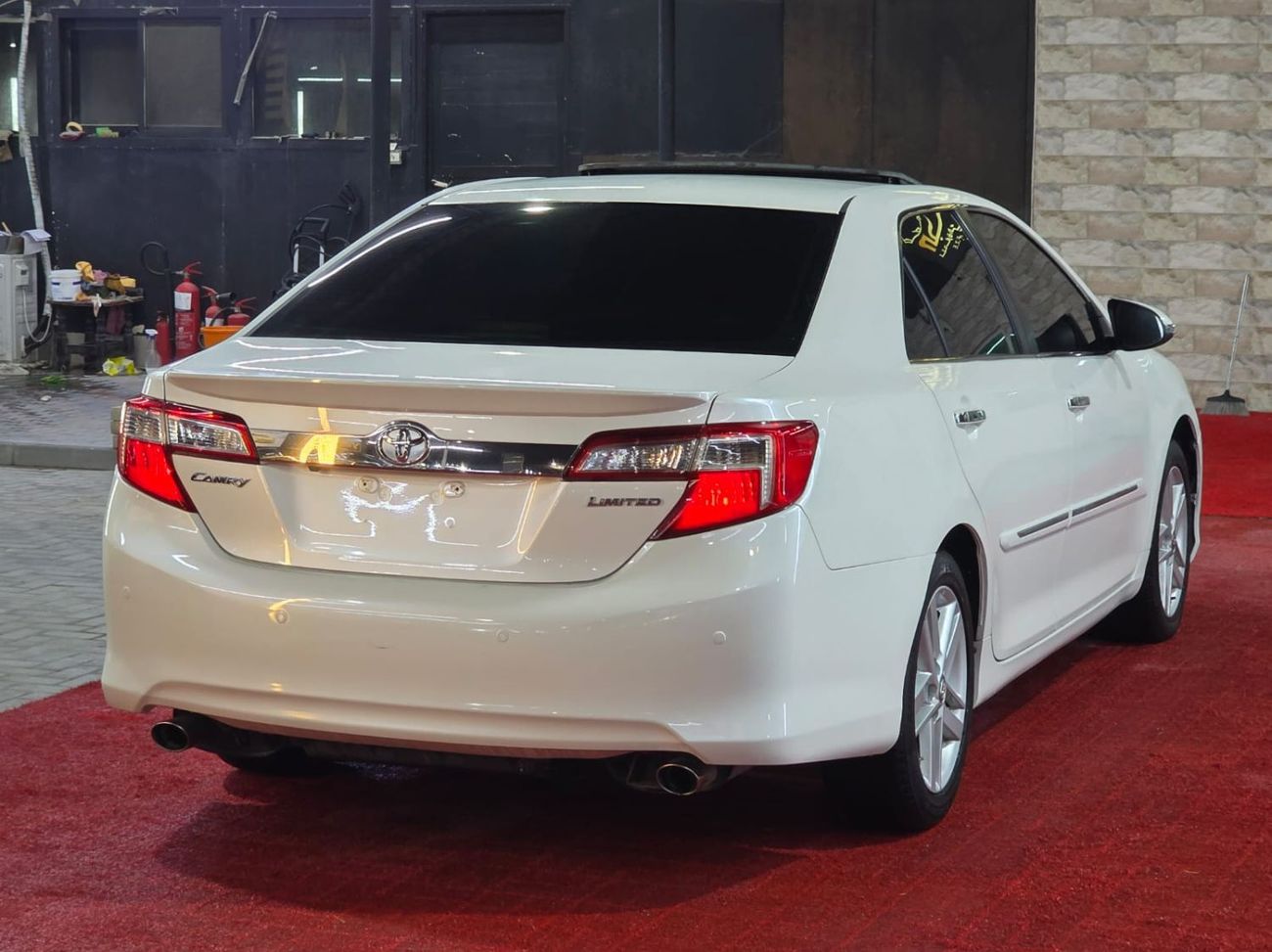 Toyota Camry Limited 2.5L