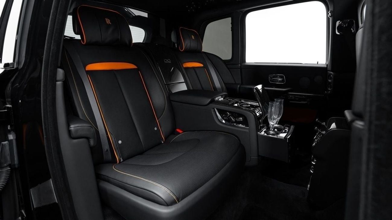 رولز رويس كولينان Black Badge 2024 - GCC - Under Warranty and Service Contract