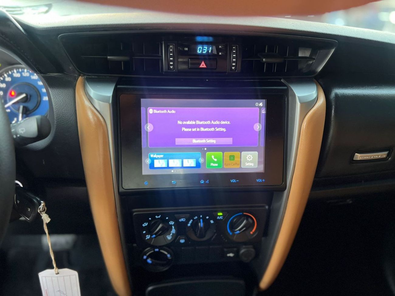 Toyota Fortuner 2025 Toyota Fortuner 2.7L V4 - AWD 4x4 - Rear Sensor - Gcc Specs - 27000 km