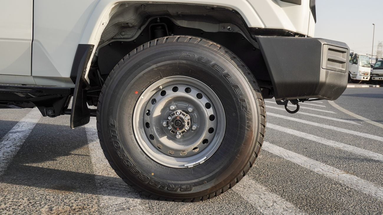 Toyota Land Cruiser 70 LC 78 HARDTOP 4.0L MT 4.0L V6 M/T