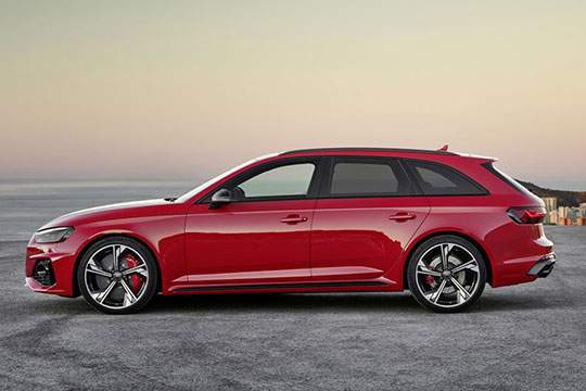 Audi RS4 exterior - Side Profile