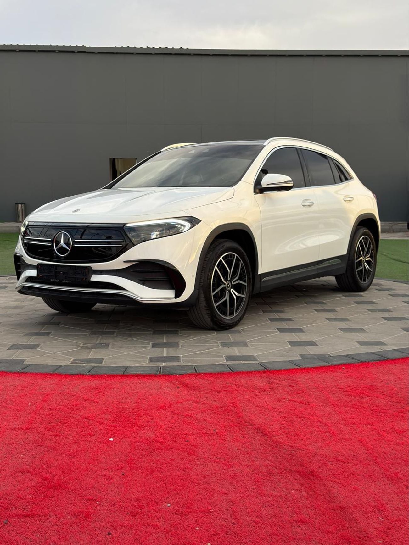 Mercedes-Benz EQA 350 SUV 4MATIC