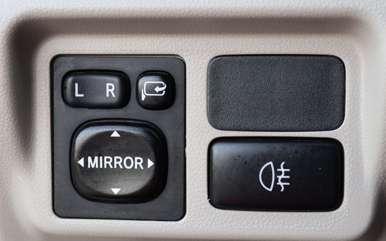 Toyota Avanza 2020 Toyota Avanza GLS (F650), 5dr MPV, 1.5L 4cyl Petrol, Automatic, Rear Wheel Drive