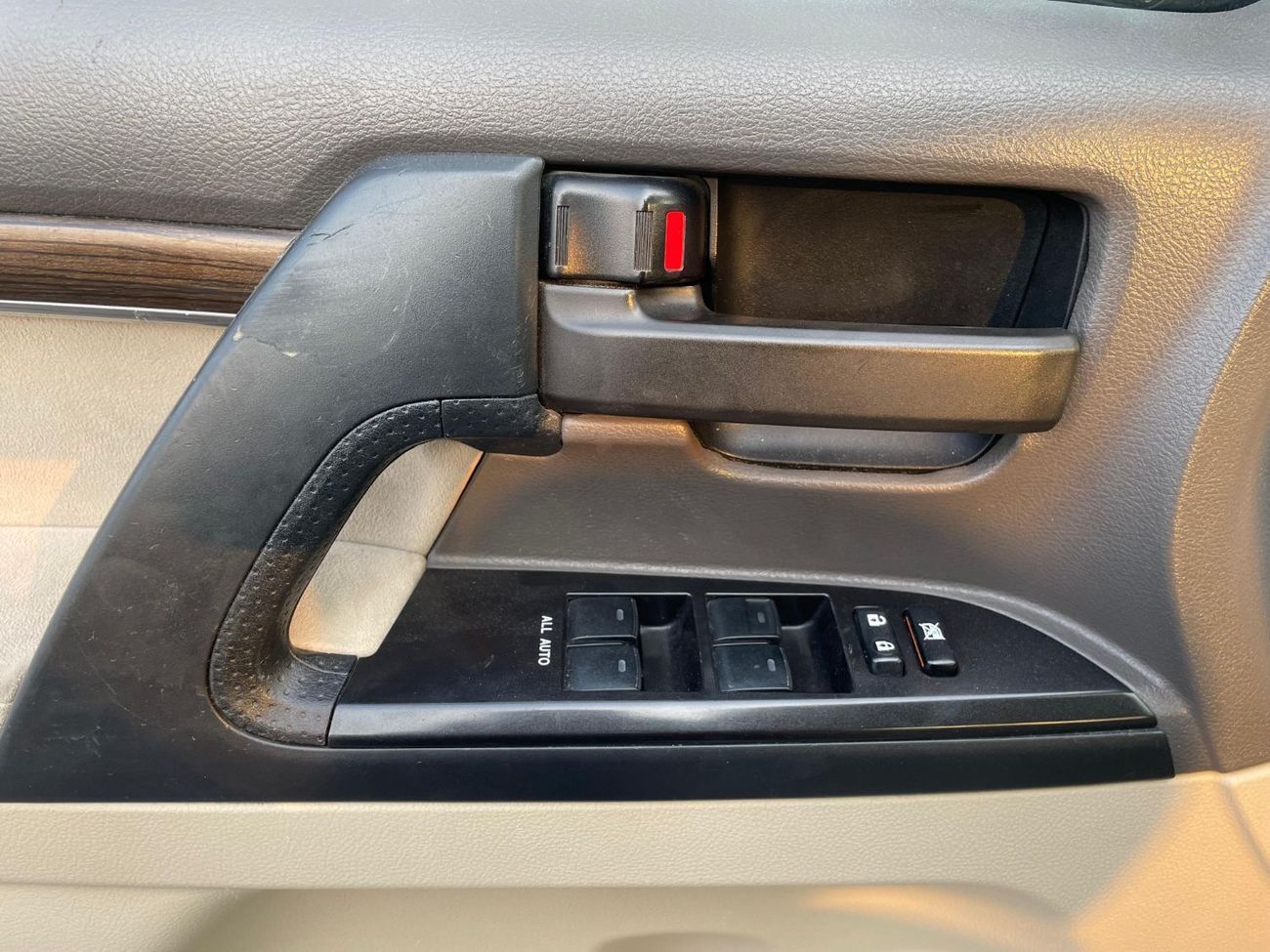 Toyota Land Cruiser GXR 4.0L (271 HP) 4WD