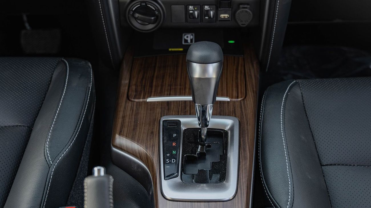 تويوتا فورتونر 2025 Toyota Fortuner Adventure SR5 V6 4.0L AT Petrol