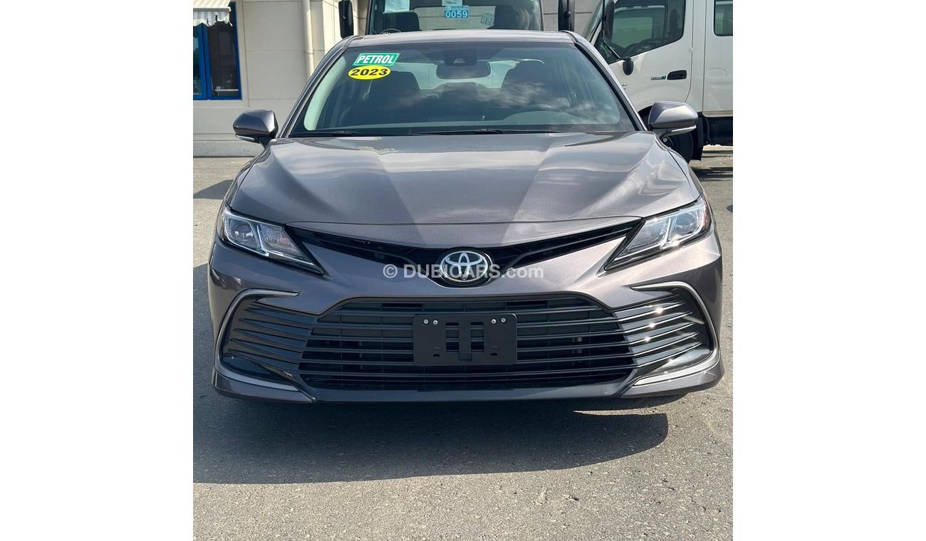 Toyota Camry 2.5 L , Europe spec , push start , electric seat , line radar ,front radar , rims 17