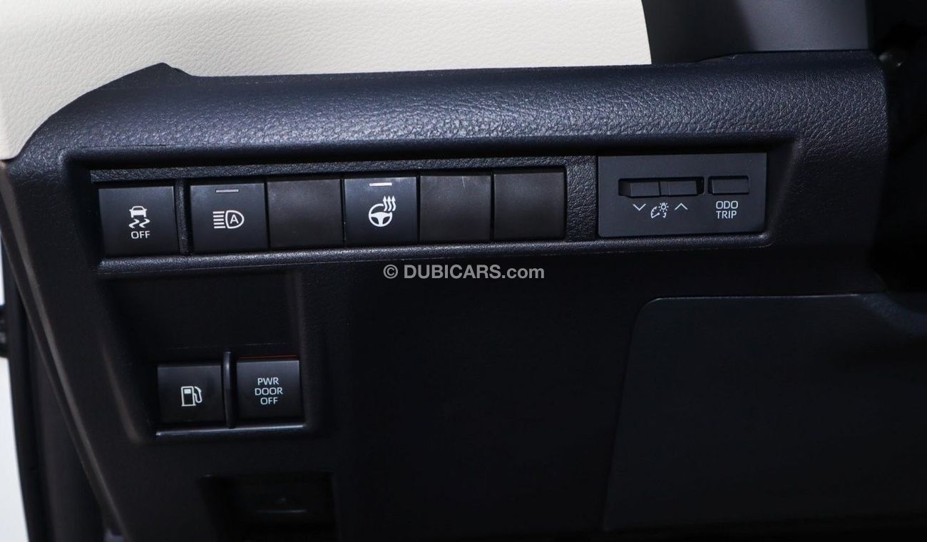 Toyota Sienna XLE Hybrid. Local Registration + 10%