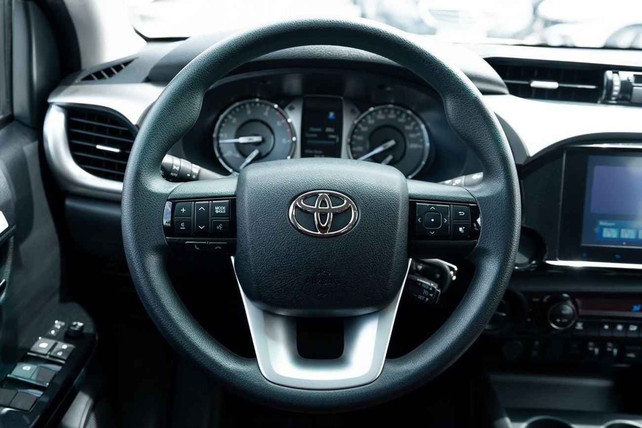 تويوتا هيلوكس S-GLX 2.8L Pick Up Diesel Automatic Transmission 4WD Double Cabin 2026