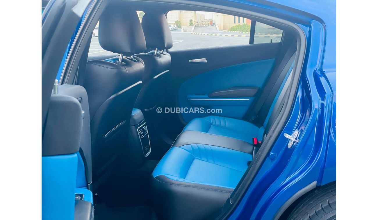 Dodge Charger 3.6L SXT (Mid) DODGE CHARGER V6 MODEL 2019 LOW MILAGE VERY CLEAN CAR