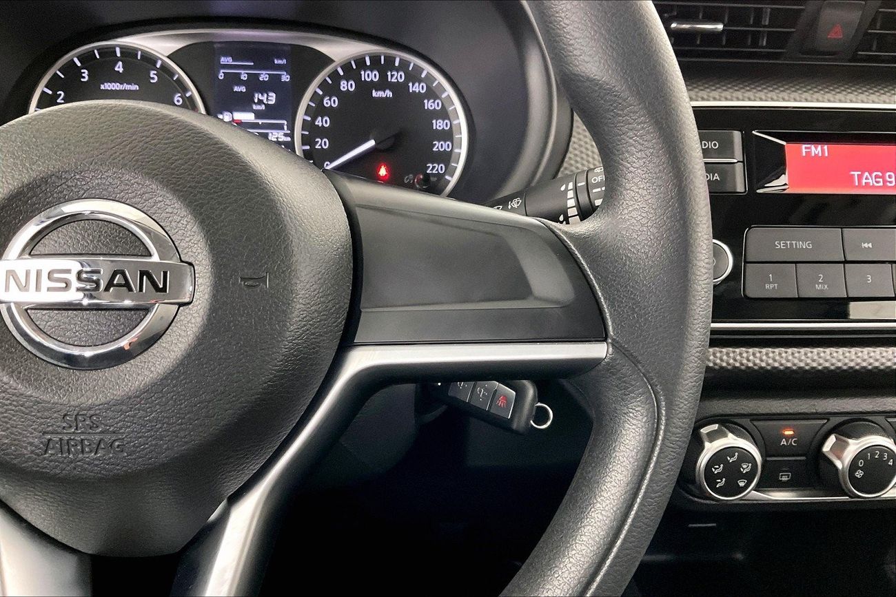 Nissan Kicks SV+NAV | 1 year free warranty | 0 Down Payment