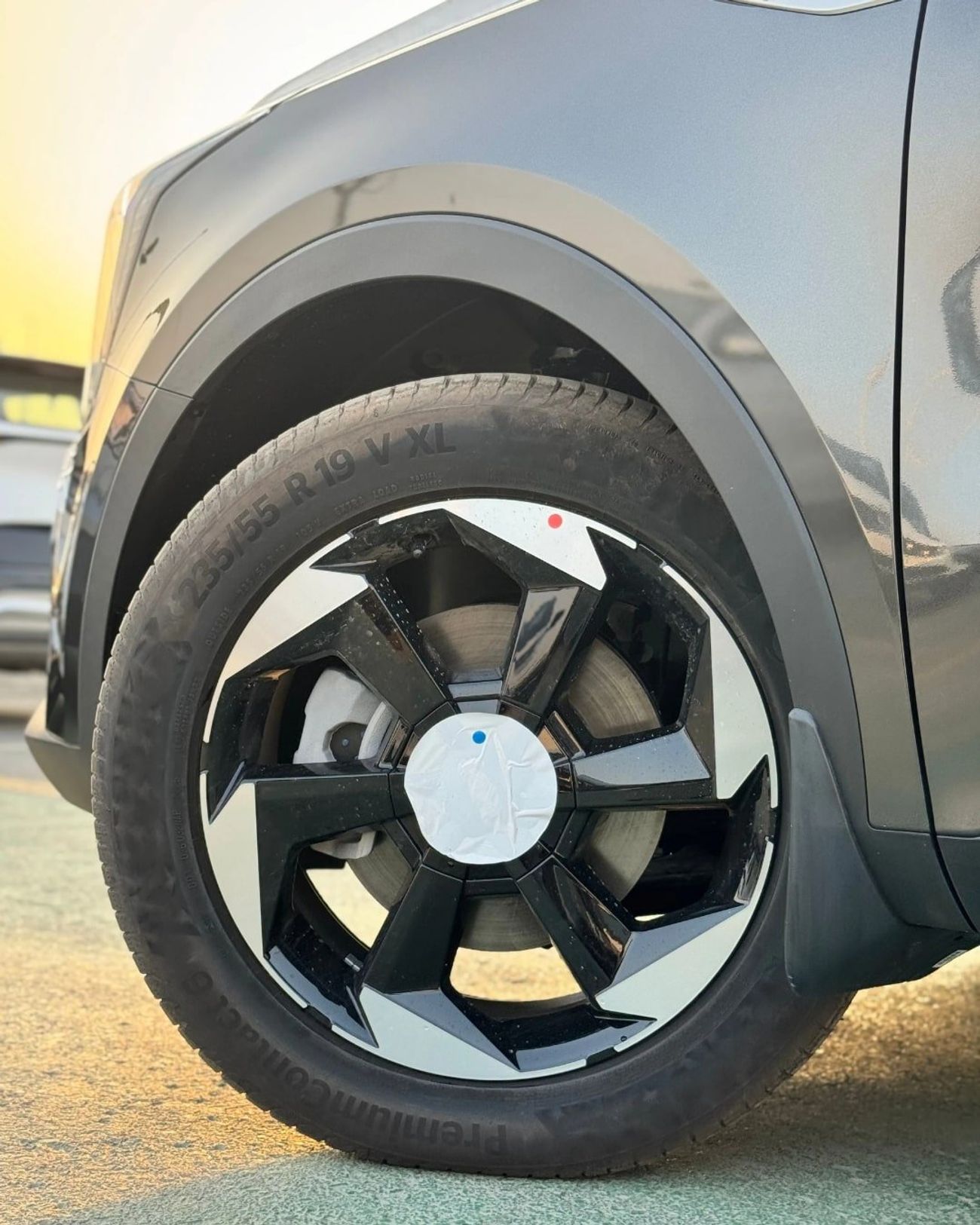 Kia Sorento KIA SORENTO 1.6L (HYBRID)  GRAY- 2025 MODEL -MID OPTION