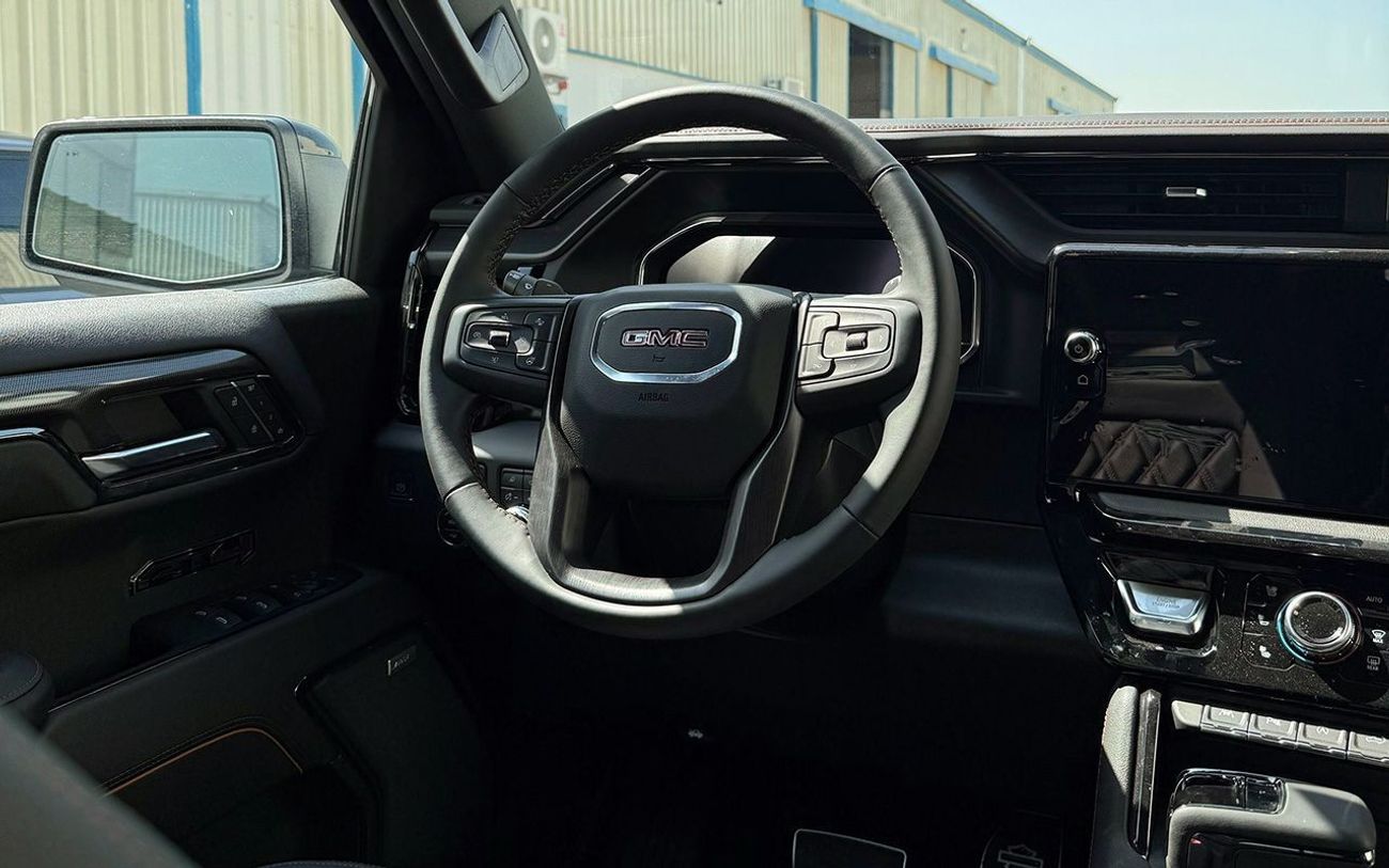 جي أم سي سييرا 6.2 V8 1500 AT4 harley davidson in LEFT HAND DRIVE